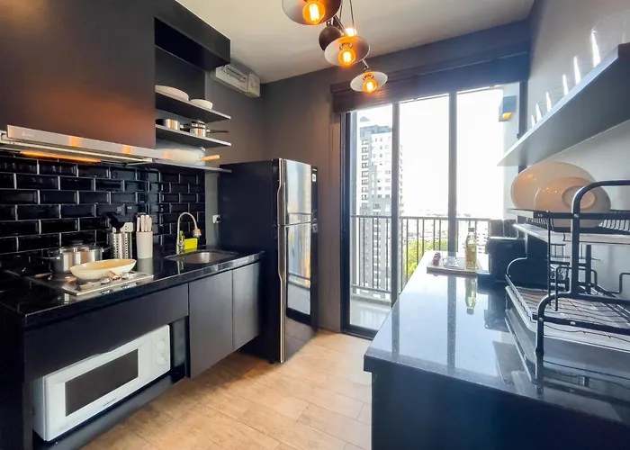 Near Bts L Workspace And Kitchen - Pool And Gym L Sontana Apartment Bangkok