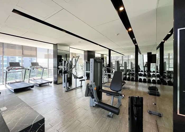Near Bts L Workspace And Kitchen - Pool And Gym L Sontana
