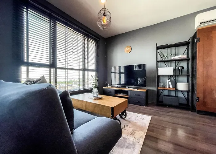 Apartment Near Bts L Workspace And Kitchen - Pool And Gym L Sontana *