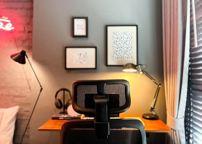 Apartment Near Bts L Workspace And Kitchen - Pool And Gym L Sontana