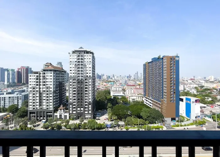 Near Bts L Workspace And Kitchen - Pool And Gym L Sontana